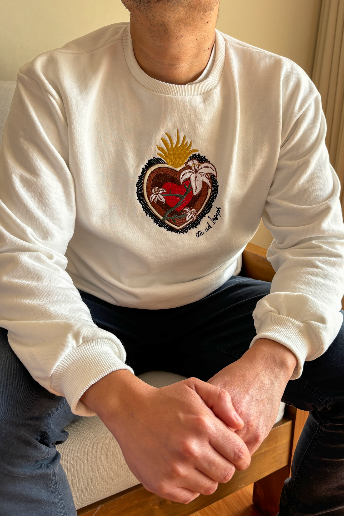 Polera Ite Ad Ioseph color blanco
