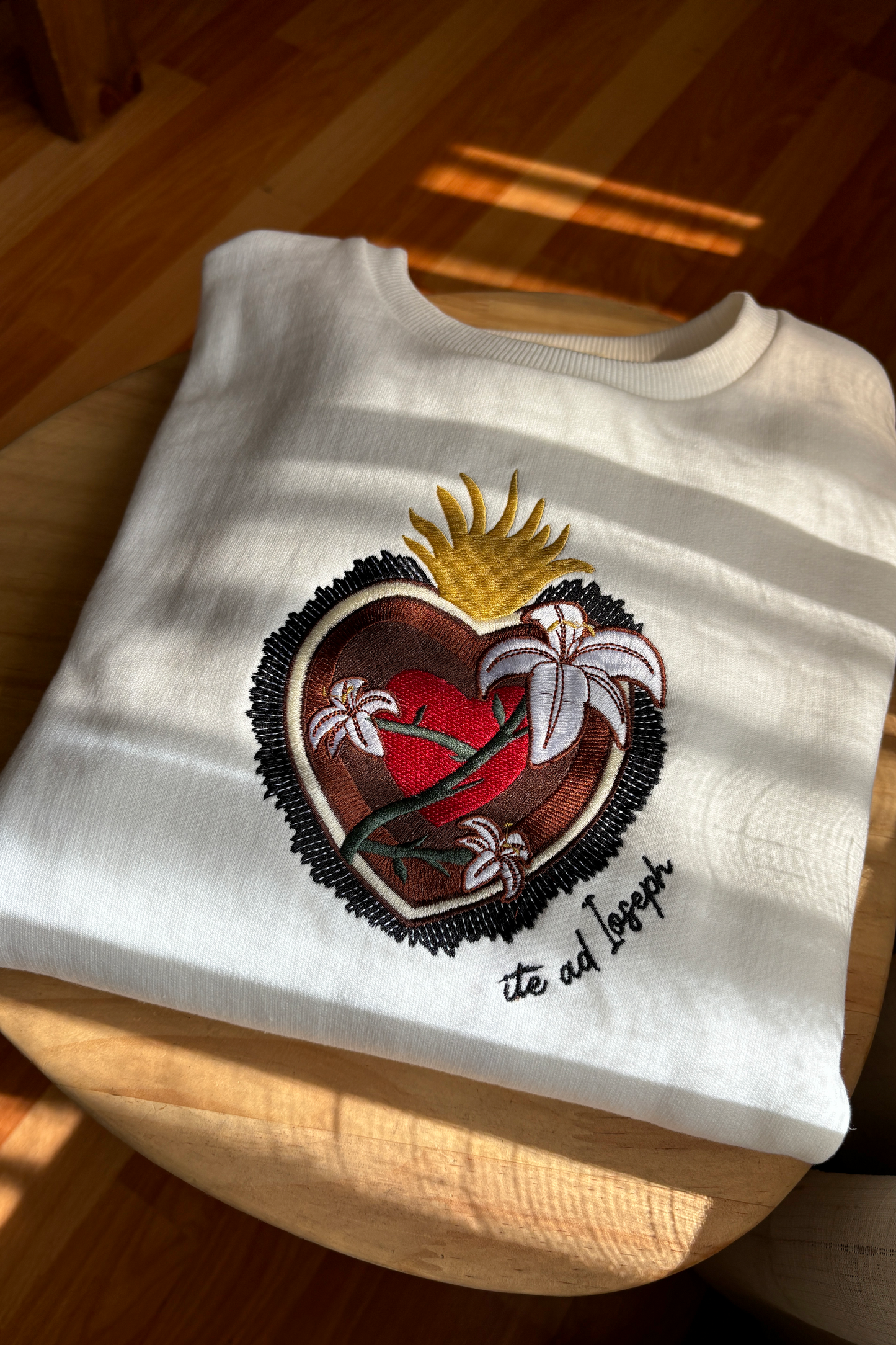 Polera Ite Ad Ioseph color blanco