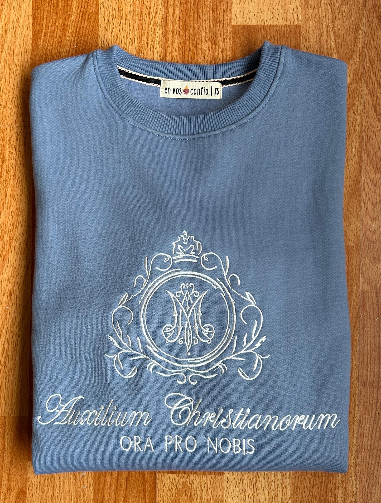 Polera Auxilium Christianorum acero