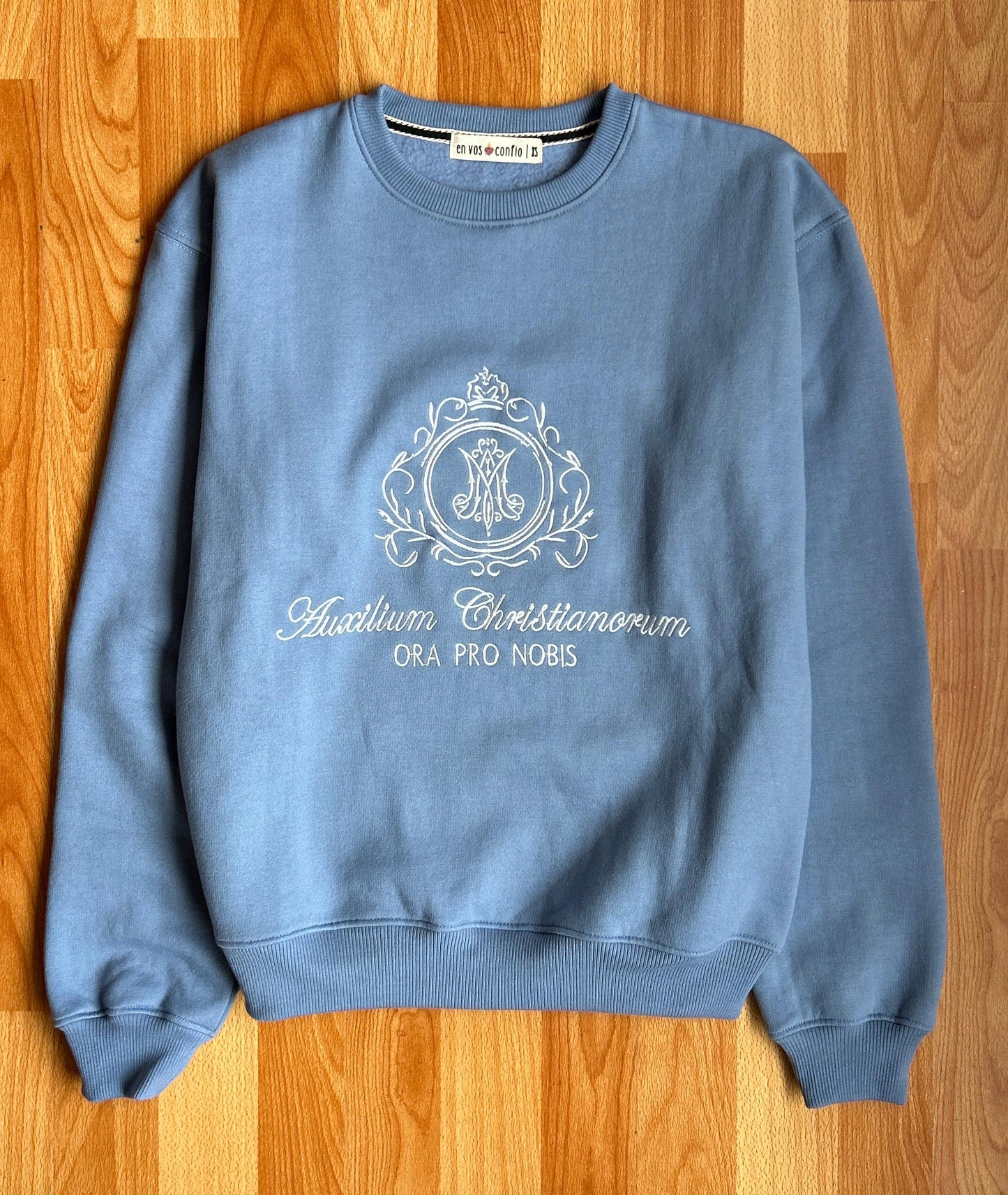 Polera Auxilium Christianorum acero